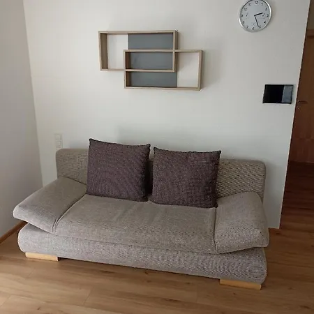 Ban Voltas امهاوسن